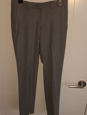 Egara Men's Light Grey Suit Trousers | 30x30 | Excellent Condition